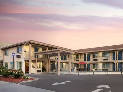 Best Western Hanford Inn - Bild 1