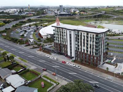 Ramada Suites by Wyndham Auckland Manukau Pacfic Centre - Bild 1
