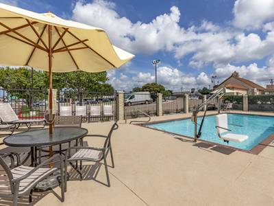 Best Western Plus Lake Worth Inn & Suites - Bild 1