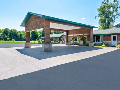 Quality Inn And Suites Munising - Bild 1