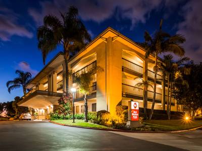 Best Western Plus Orange County Airport North - Bild 1
