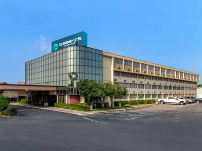 Clarion Hotel Broken Arrow - Tulsa - Bild 1