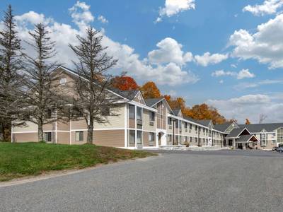 Comfort Inn & Suites at Maplewood - Bild 1