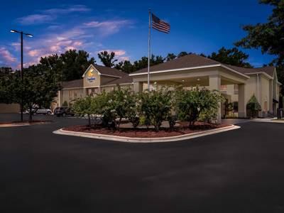 Comfort Inn Clinton - Bild 1