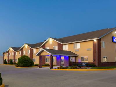 Baymont by Wyndham Fort Dodge - Bild 1