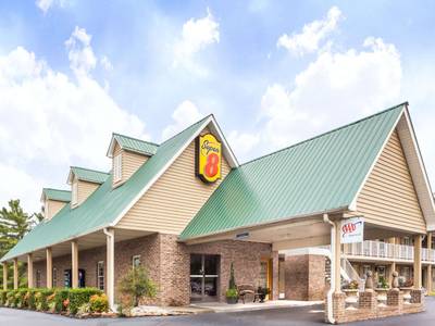 Super 8 by Wyndham Kingston - Bild 1