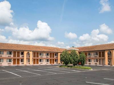 Quality Inn Marianna - Bild 1