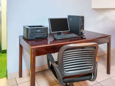 Quality Inn & Suites Kearneysville - Martinsburg - Bild 1