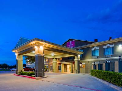 Surestay Plus Hotel by Best Western Mesquite - Bild 1