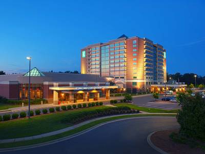 Embassy Suites by Hilton Charlotte Concord Golf Resort & Spa - Bild 1