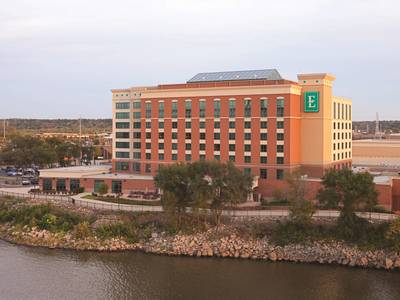 Embassy Suites East Peoria Hotel & Riverfront Conference Center - Bild 1