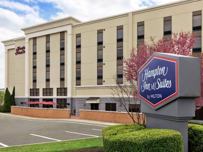 Hampton Inn & Suites Frederick-Fort Detrick - Bild 1