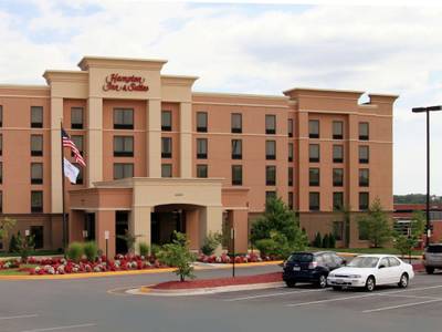 Hampton Inn & Suites Fredericksburg South - Bild 1