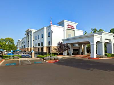 Hampton Inn & Suites Nacogdoches - Bild 1