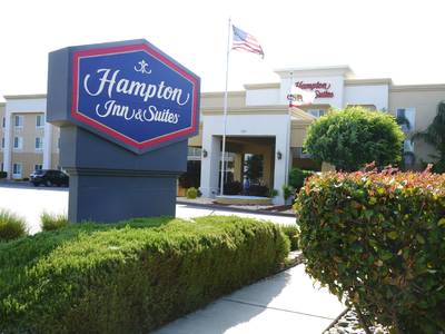 Hampton Inn & Suites Red Bluff - Bild 1