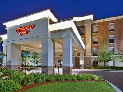 Hampton Inn Commerce Novi - Bild 1