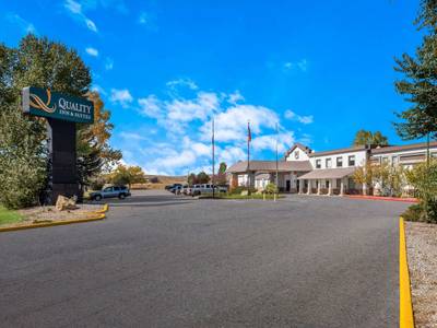 Quality Inn & Suites - Bild 1