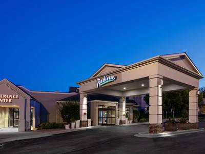 Radisson Hotel & Conference Center Coralville  - Iowa City - Bild 1