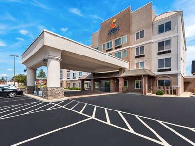 Comfort Inn & Suites - Bild 1