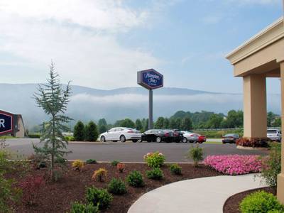 Hampton Inn Covington - Bild 1