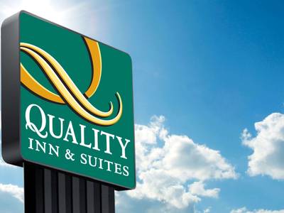 Quality Inn & Suites - Bild 1