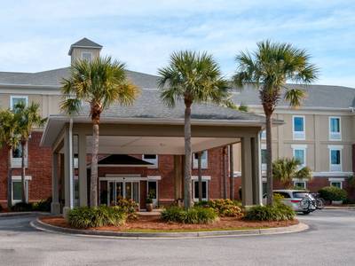 Comfort Inn & Suites Patriots Point - Bild 1