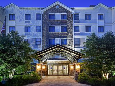 Homewood Suites by Hilton Eatontown - Bild 1