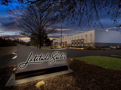 Latitude Suites Tinton Falls Eatontown/BW Premier Collection - Bild 1