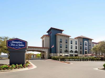 Hampton Inn & Suites San Marcos - Bild 1