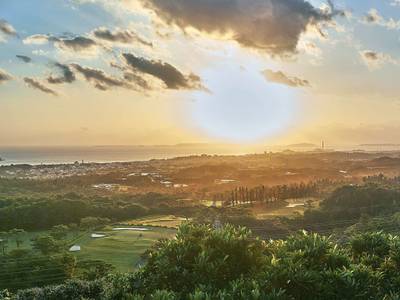 Ana Crowne Plaza Resort Okinawa Uruma Hills - Bild 1