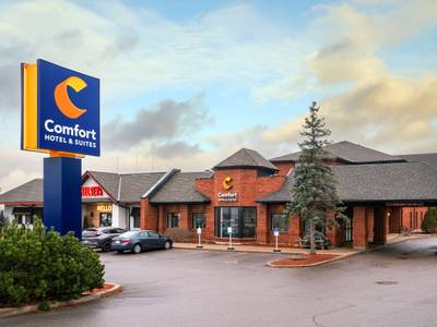 Comfort Hotel & Suites Peterborough - Bild 1