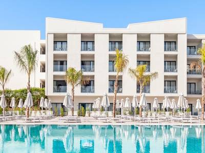 Blue Sea Holiday Village - Bild 1