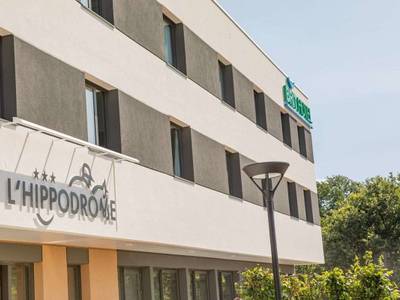 Brit Hotel de l’Hippodrome - Bild 1