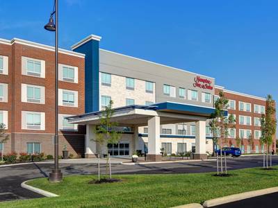 Hampton Inn & Suites Canal Winchester - Bild 1