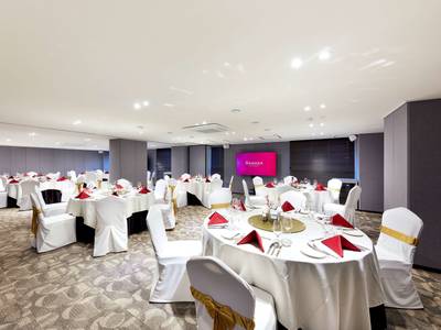 Ramada By Wyndham Gumi - Bild 1