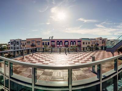 The Ray Hotel Delray Beach, Curio Collection by Hilton - Bild 1