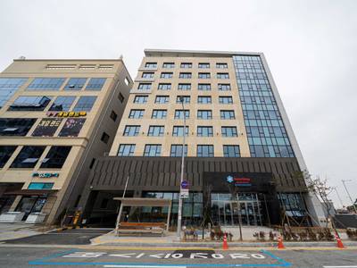 SureStay Plus Hotel by Best Western Asan Hotel - Bild 1