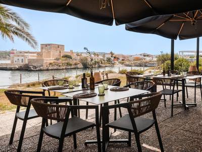 Mangia's Brucoli, Sicily, Autograph Collection - Bild 1