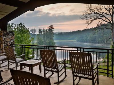 Kanuga Inn & Lodging - Bild 1