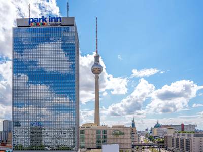 Park Inn by Radisson Berlin Alexanderplatz - Bild 1