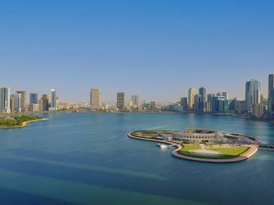 DoubleTree by Hilton Sharjah Waterfront Hotel & Residences - Bild 1