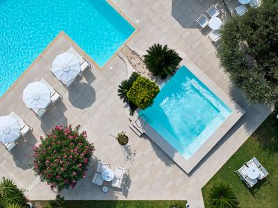 Glavas Inn Hotel - Bild 1