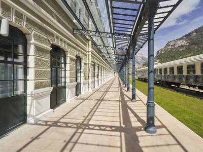 Canfranc Estación, a Royal Hideaway Hotel - Bild 1
