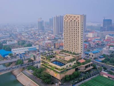 SUN & MOON Riverside Hotel - Bild 1