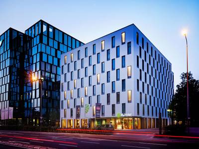 H+ Hotel Frankfurt Eschborn - Bild 1