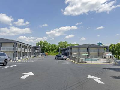 Suburban Studios Verona Staunton North - Bild 1