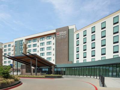Hilton Garden Inn Grand Prairie at EpicCentral - Bild 1