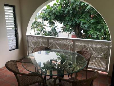 Coconut Court Beach Hotel - Bild 1