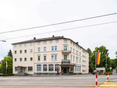 Parkhotel am Taunus - Bild 1