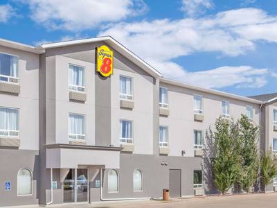 Super 8 by Wyndham Athabasca AB - Bild 1